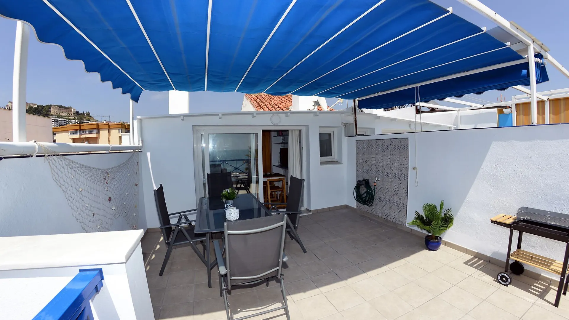 Apartamentos Cenacheros - Wondersisters Malaga