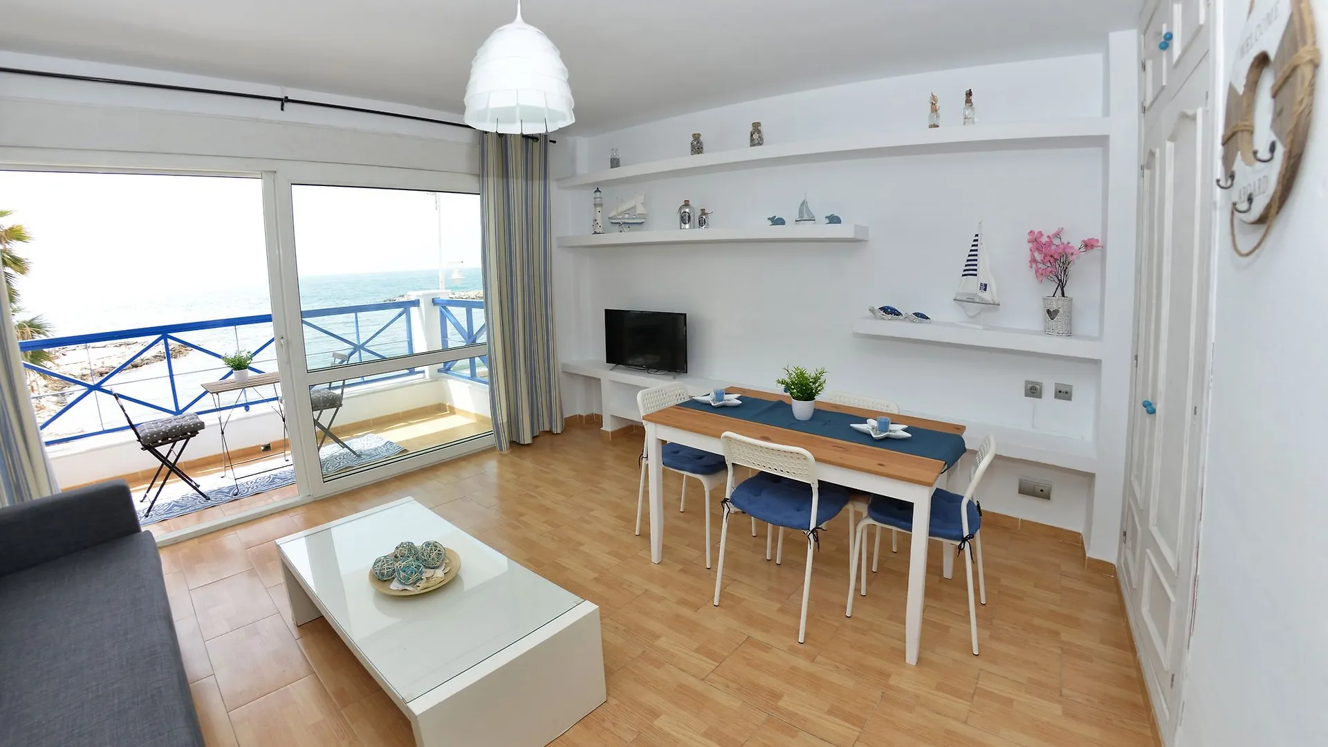 Apartamentos Cenacheros - Wondersisters Malaga