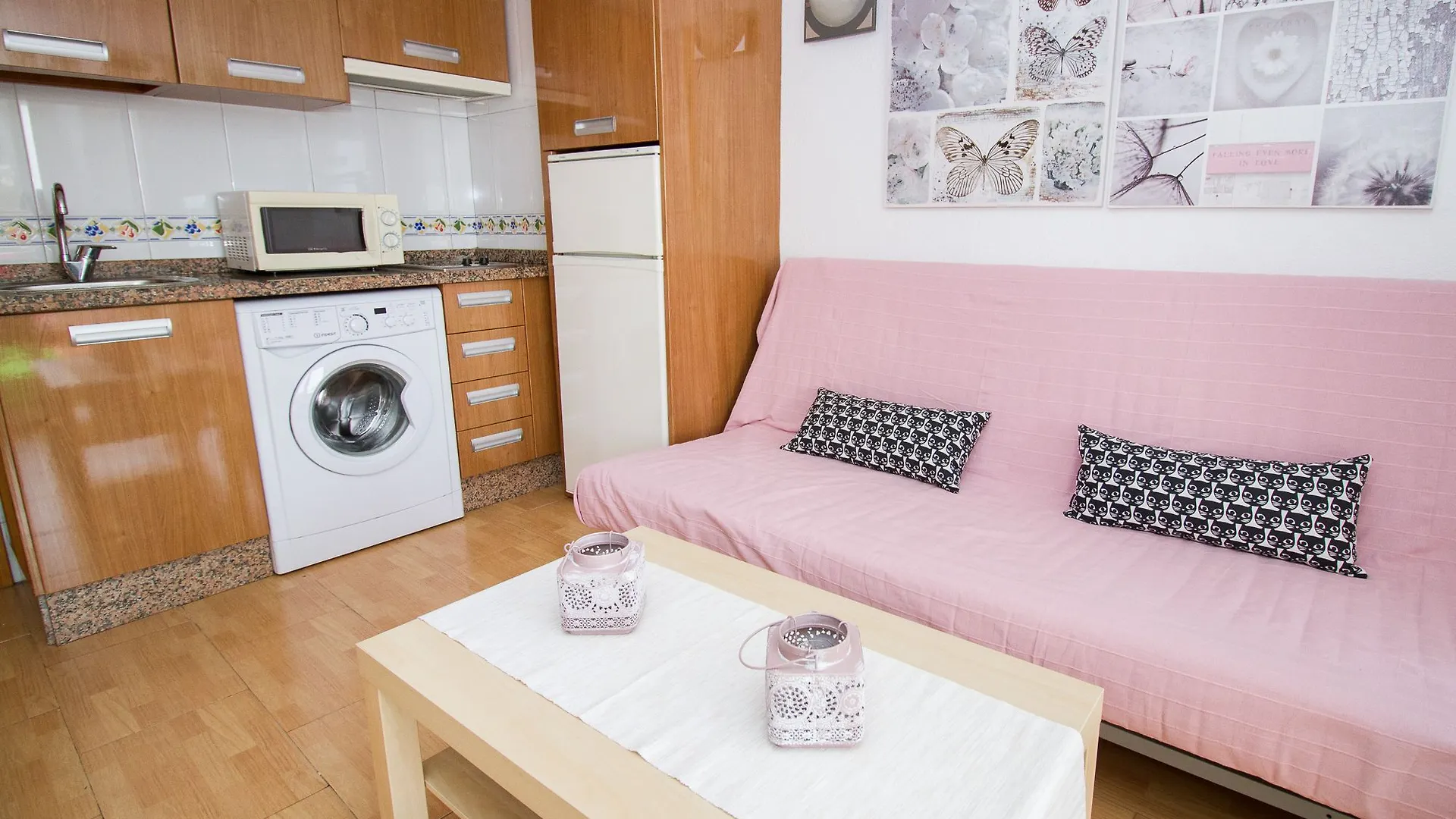Apartment Apartamentos Cenacheros - Wondersisters Malaga Spain