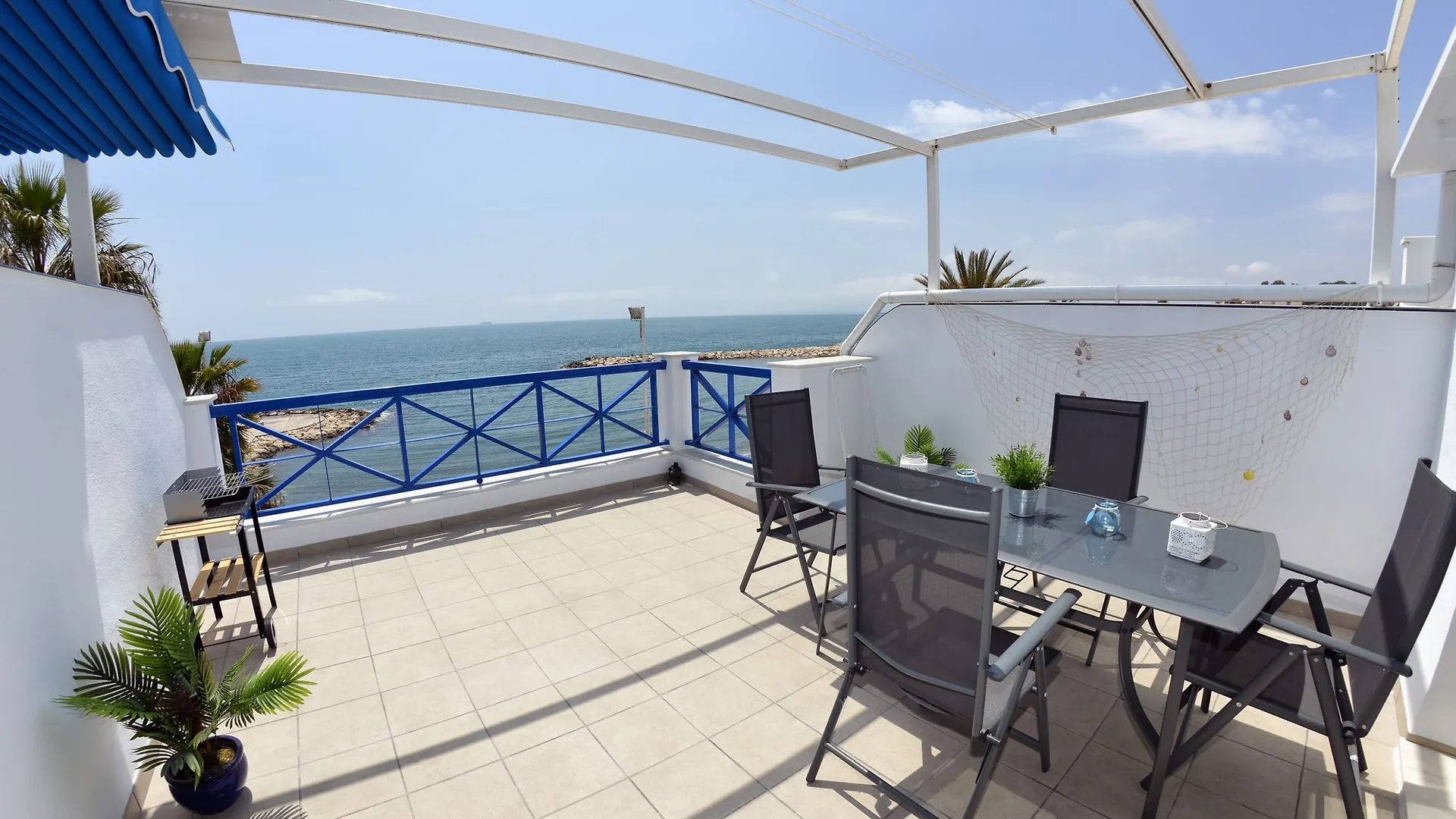 Apartamentos Cenacheros - Wondersisters Malaga