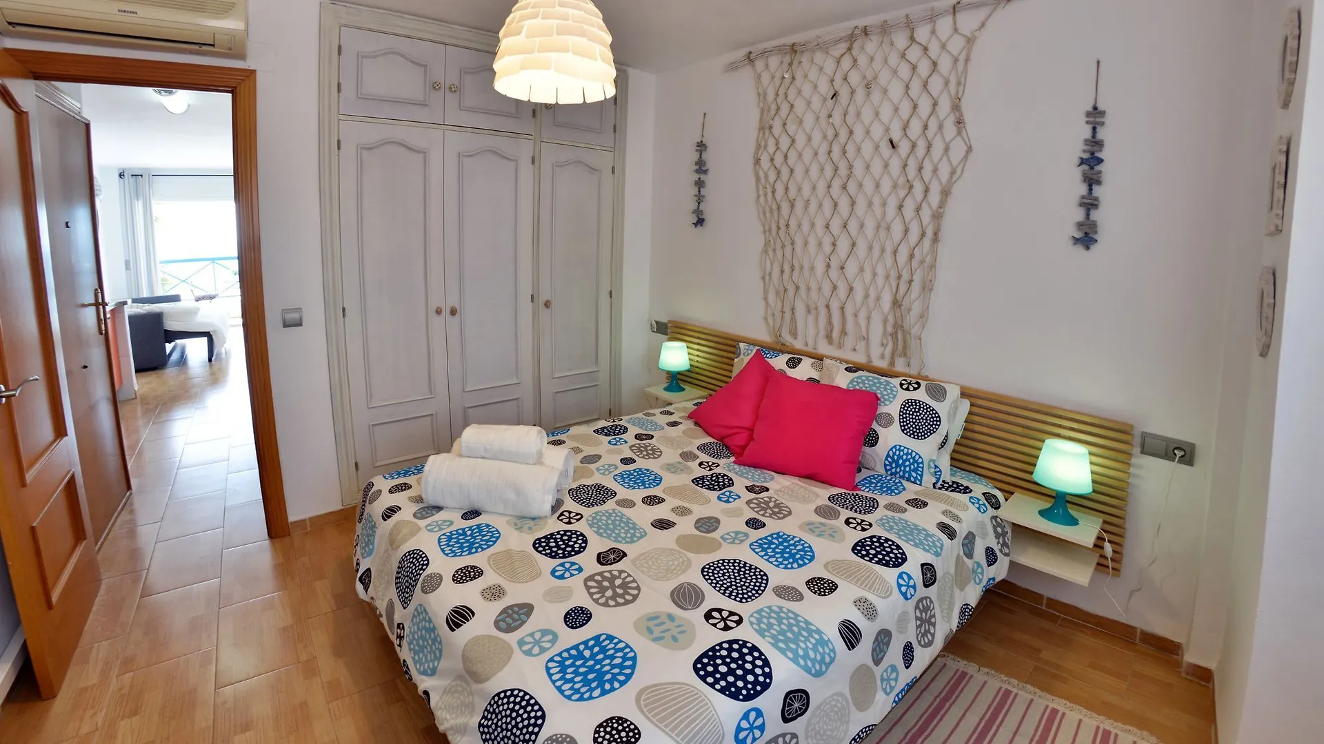 Apartamentos Cenacheros - Wondersisters Malaga